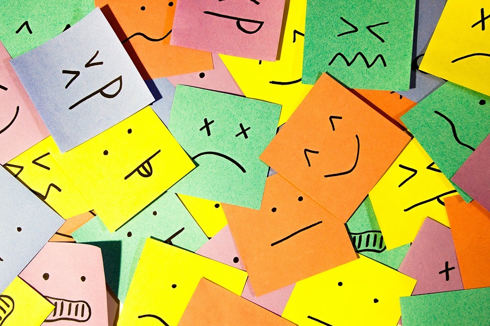 Gestire le emozioni - Managing emotions - Gestionar las emociones